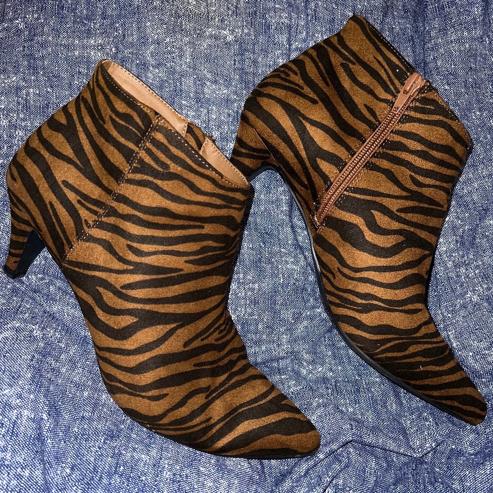 Kitten Heel Tiger Striped Ankle Boots